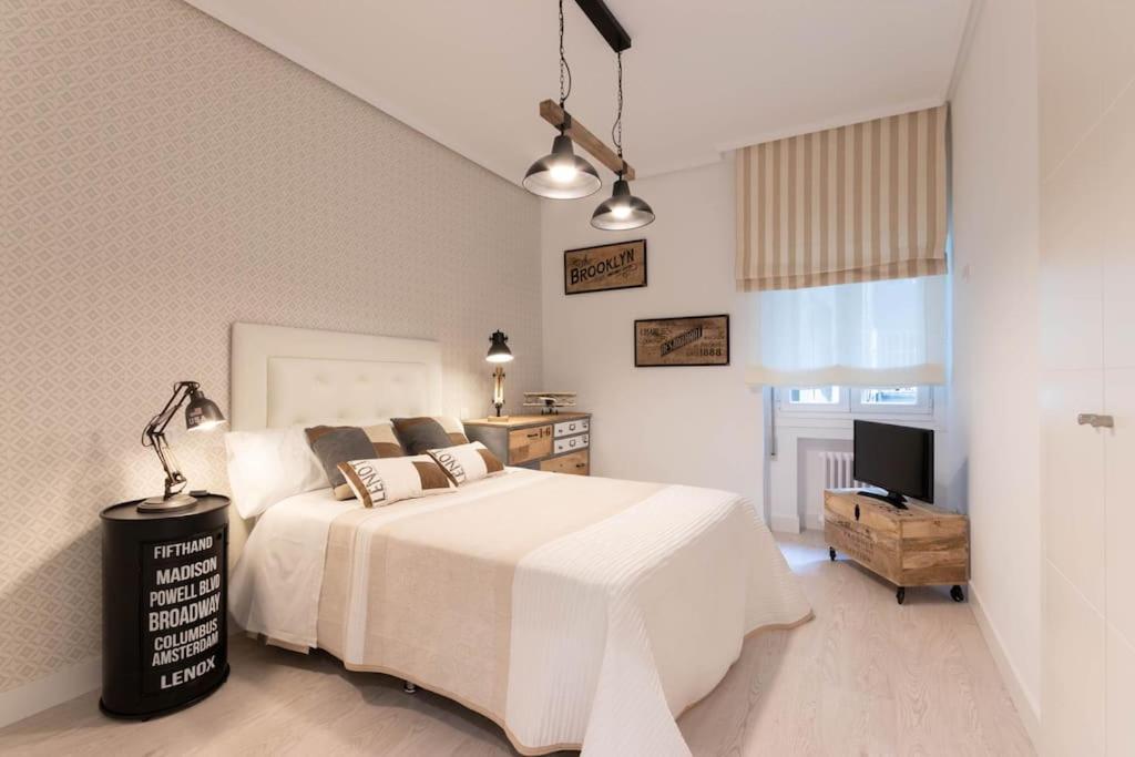 Apartamento Luxury Centro Bilbao Garaje Екстер'єр фото